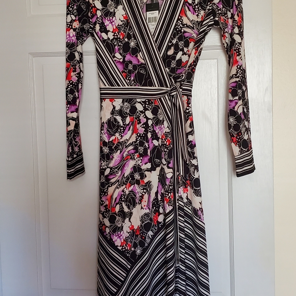 COPY - Bcbgmaxazria floral striped wrap dress